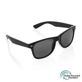 Солнцезащитные очки из переработанного пластика (сертификат GRS), черный, Цвет: черный, Размер: Длина 14,4 см., ширина 4,8 см., высота 3 см.
