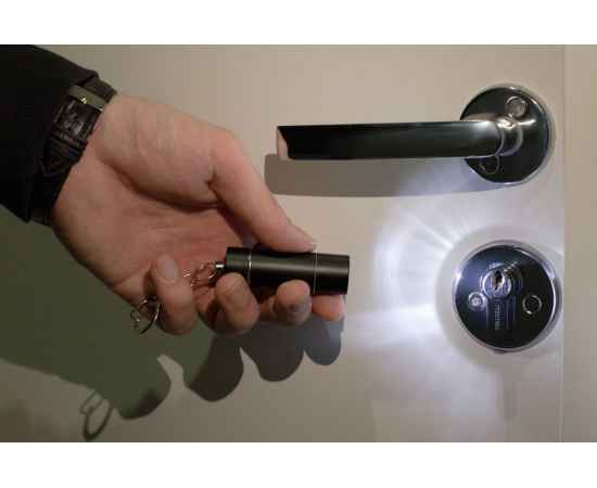 Брелок-фонарик Click Ray, черный, Цвет: черный, Размер: диаметр 2 см, изображение 4