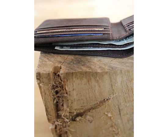 Бумажник KLONDIKE «Billy», натуральная кожа в темно-коричневом цвете, 11 х 8,5 см, изображение 11
