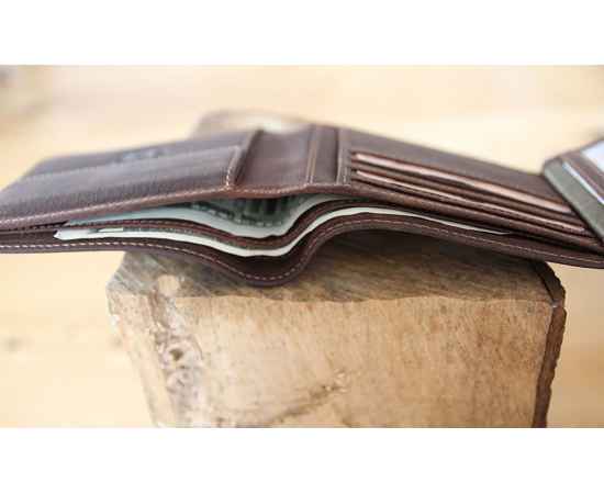 Бумажник KLONDIKE «Peter», натуральная кожа в темно-коричневом цвете, 12 х 9,5 см, изображение 13