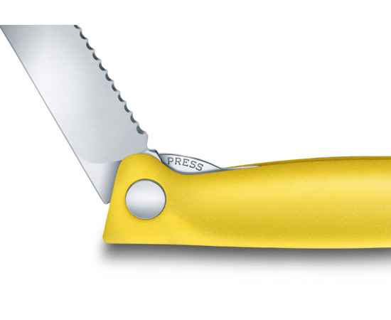 Нож для овощей VICTORINOX SwissClassic, складной, лезвие 11 см с волнистой кромкой, жёлтый, изображение 7