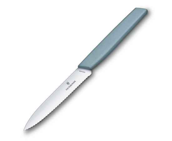Нож для овощей и фруктов VICTORINOX Swiss Modern, лезвие 10 см с волнистой кромкой, серо-голубой, изображение 3
