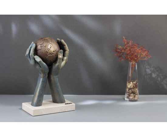 Скульптура 'Мир в твоих руках', бронзовый, Цвет: бронзовый, изображение 2