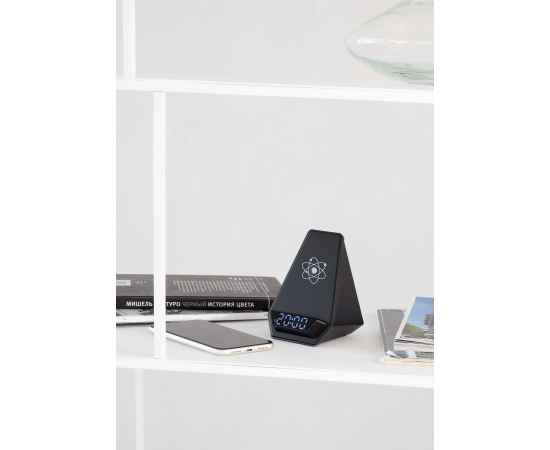 Настольная Bluetooth колонка (3Вт) 'Smart Pyramid' с часами и беспроводным (15W) зарядным устройством, с подсветкой логотипа, черный, Цвет: черный, изображение 9