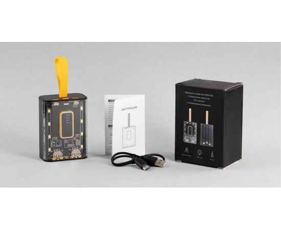 Зарядное устройство 'Shine' 9000 mAh с LED-подсветкой, встроенными кабелями Type-C/Lightning/USB, черный с желтым, изображение 6