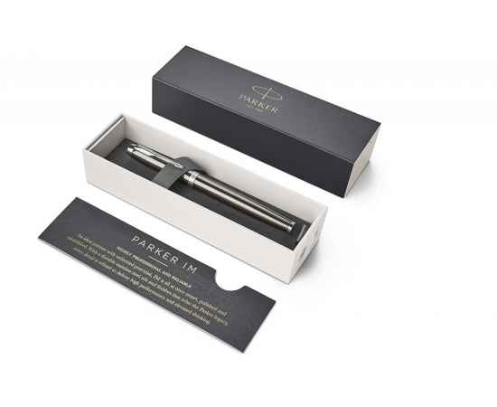 Подарочный набор: Перьевая ручка Parker IM Metal, F221, цвет: Black GT, перо: M и Ежедневник недатированный черный, изображение 11