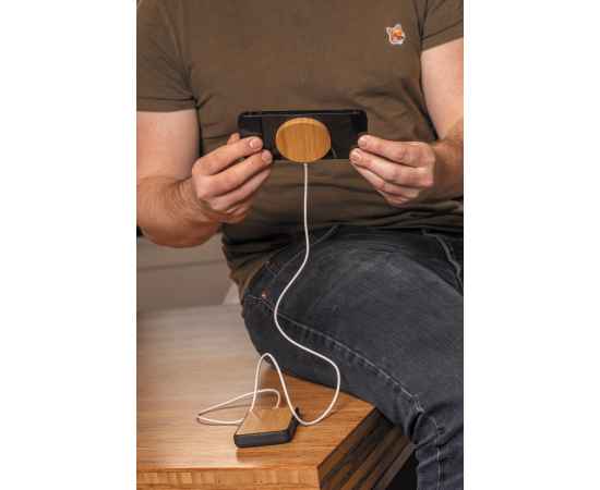 Магнитное устройство для беспроводной зарядки Bamboo, 10 Вт, коричневый,, Цвет: коричневый, Размер: , высота 0,8 см., диаметр 6,3 см., изображение 7
