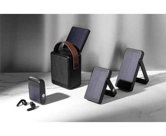 Внешний аккумулятор Skywave на солнечной батарее из переработанного пластика RCS, 10 000 mAh, Черный, изображение 10