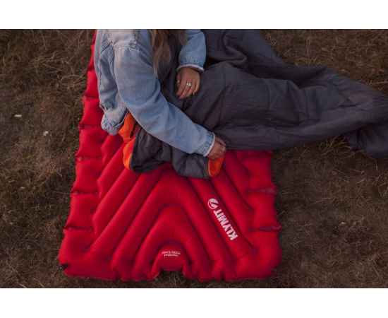 Надувной коврик Insulated Static V Luxe, красный, Цвет: красный, изображение 6